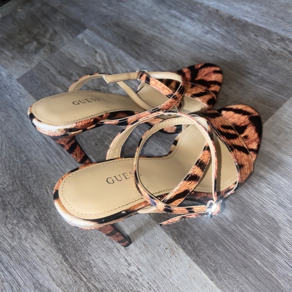Guess Tarena Strappy Heels in Animal Print size 8M - Picture 7 of 14